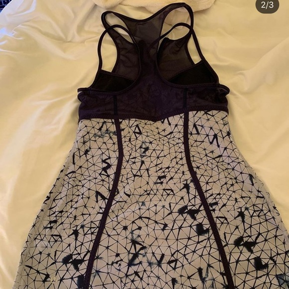 lulu lemon navy and white tank top size 6 - Picture 2 of 3